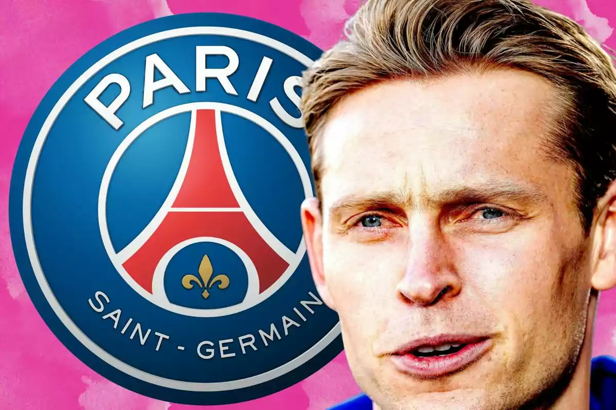 Hombre rubio en primer plano con el escudo del Paris Saint-Germain de fondo sobre un fondo rosa