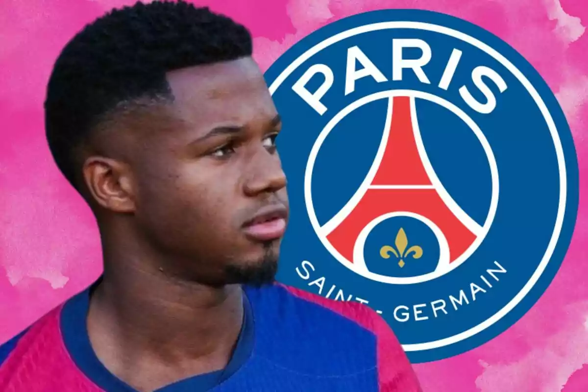 Un jugador de fútbol con una camiseta azul y roja está de perfil frente al logo del Paris Saint-Germain sobre un fondo rosa.