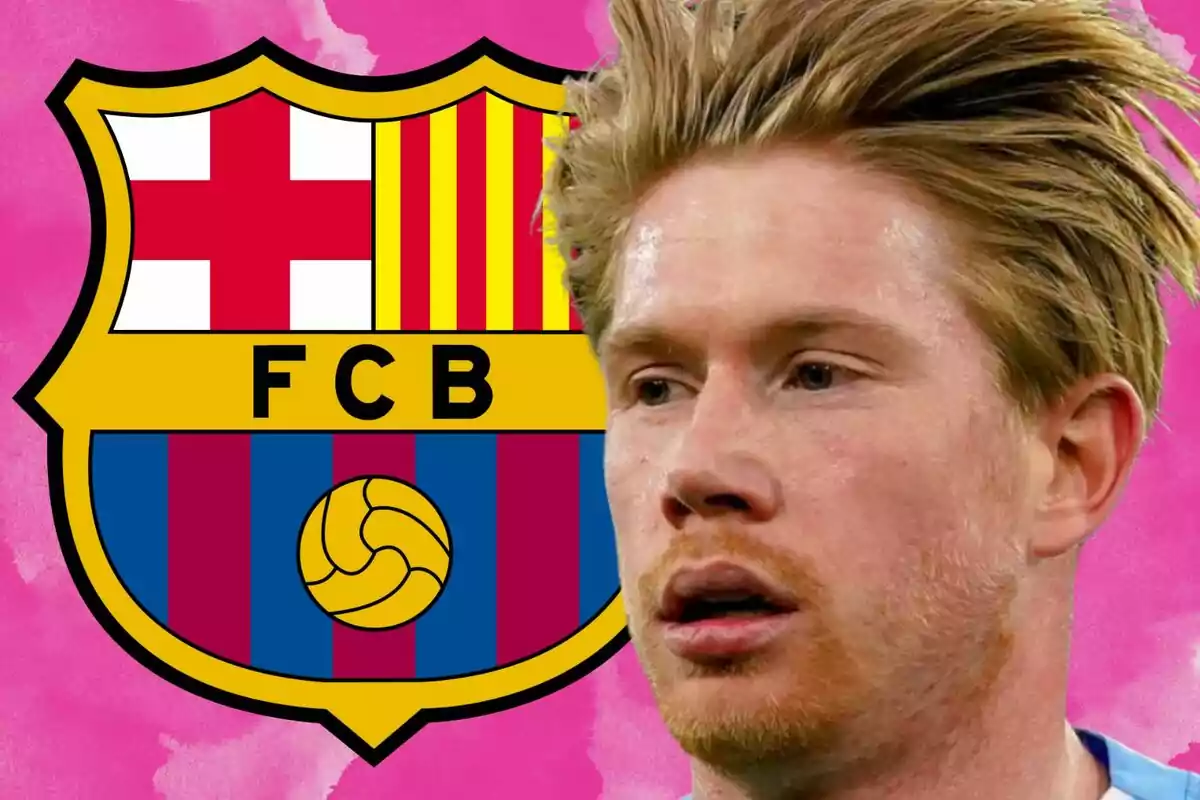 Un hombre rubio frente al escudo del FC Barcelona con un fondo rosa.