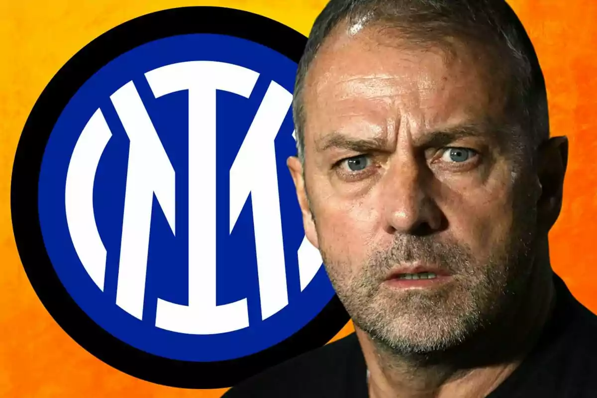 Hombre con expresión seria frente al logo del Inter de Milán sobre un fondo naranja.