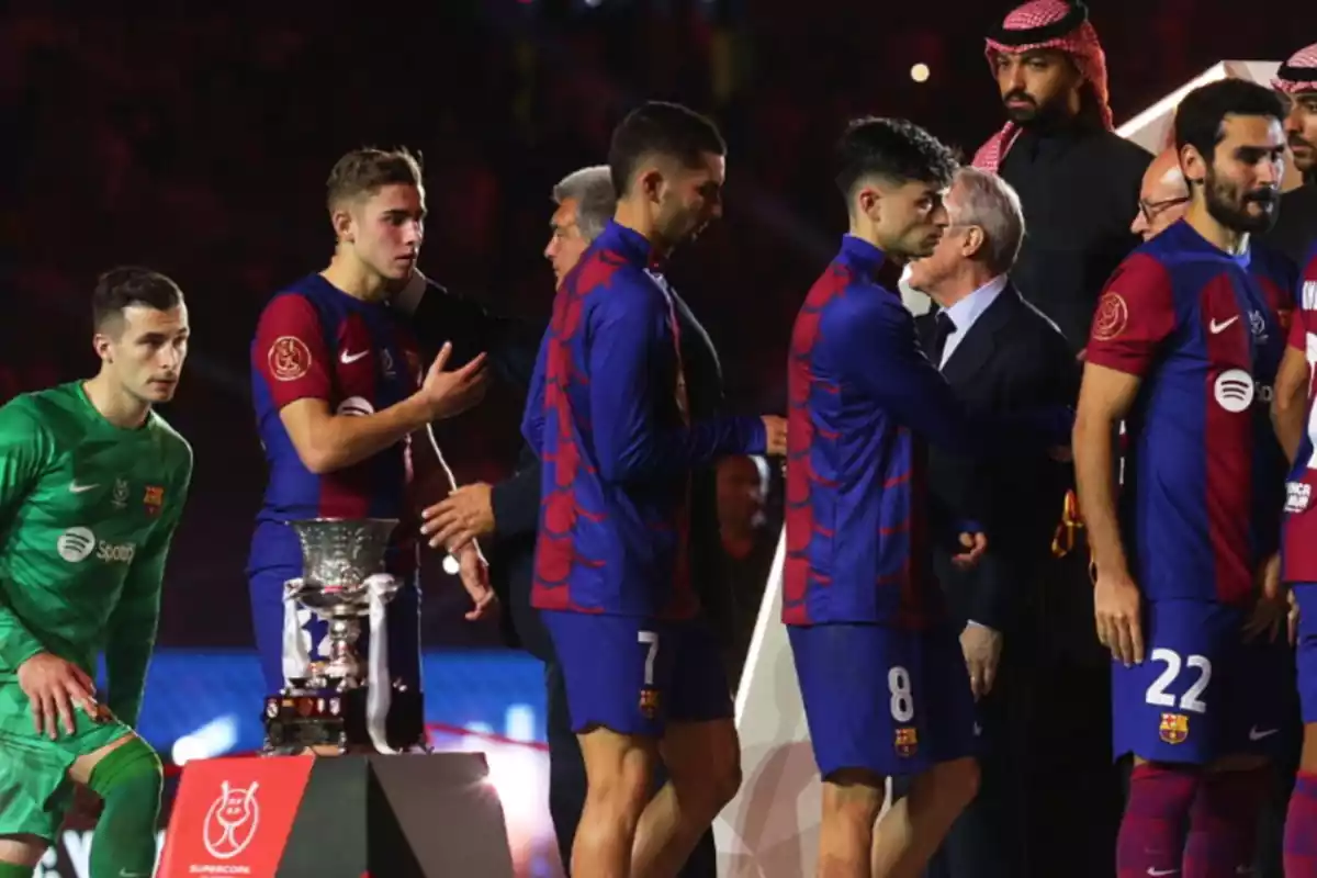 Jugadores del Barça tristes por perder la Supercopa