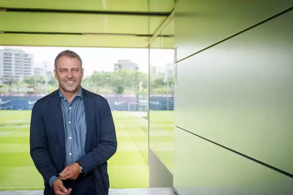 El nuevo entrenador del Barça en su presentación en la ciudad deportiva del club