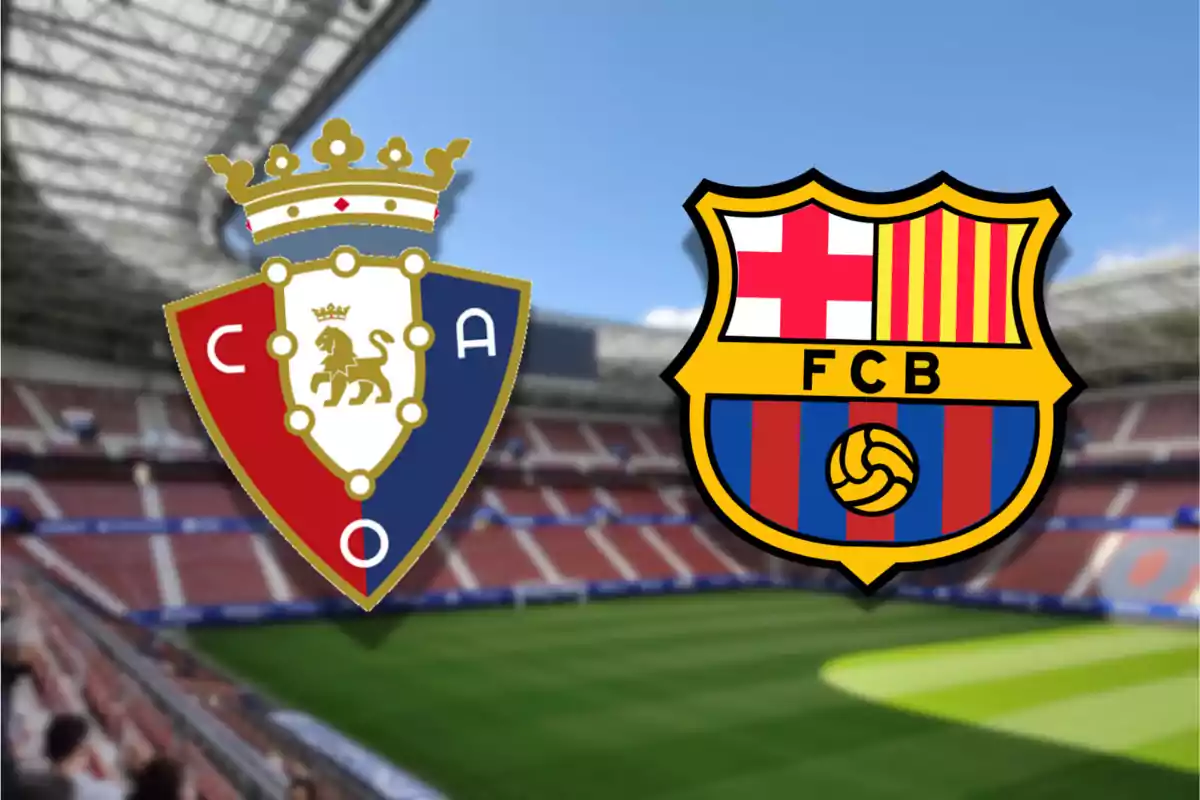 Escudos de los equipos de fútbol CA Osasuna y FC Barcelona sobre un fondo de estadio.