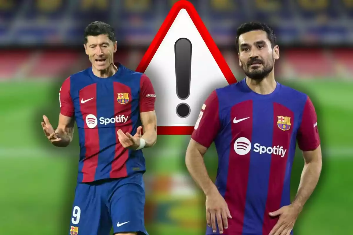 Dos jugadores del FC Barcelona con uniforme azul y rojo, uno gesticulando con las manos y el otro con expresión seria, con un símbolo de advertencia en el fondo.