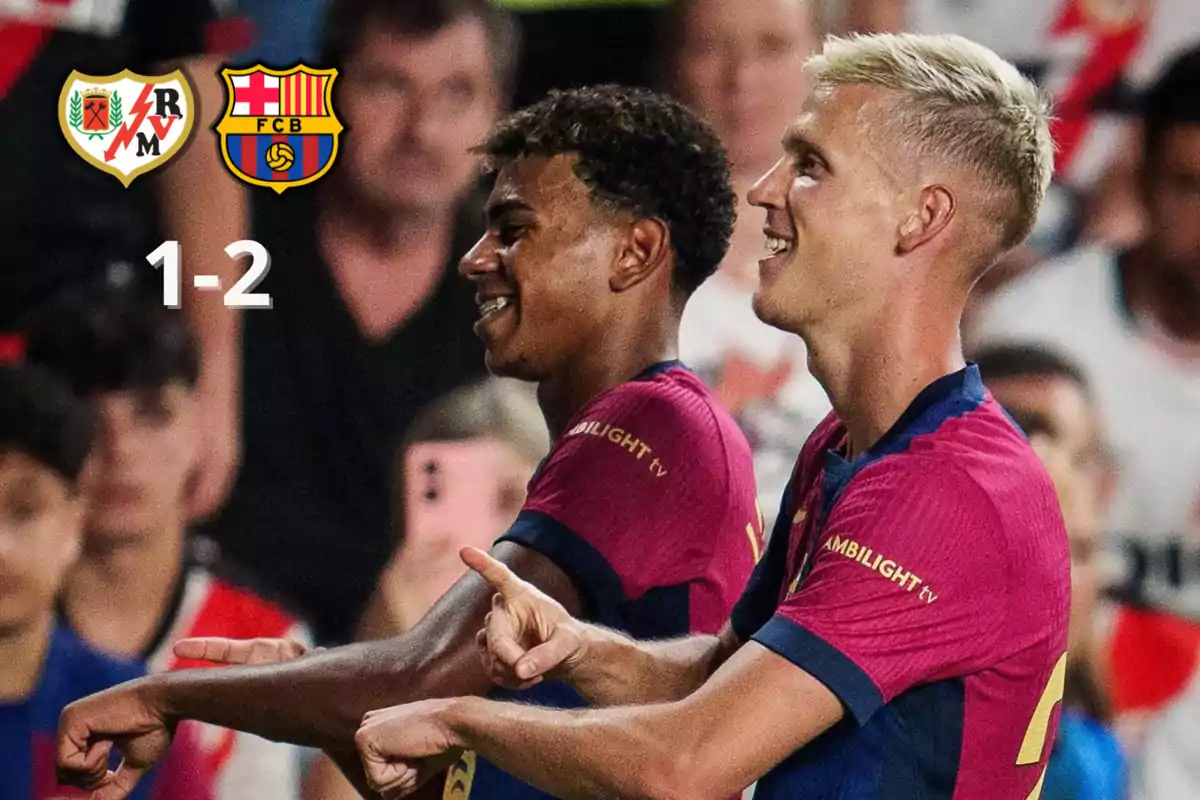 Jugadores del FC Barcelona celebrando un gol en un partido contra el Rayo Vallecano, con el marcador final de 2-1 a favor del Barcelona.