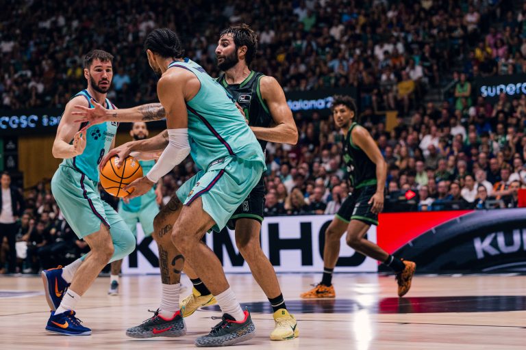 La Penya guanya la Supercopa Endesa amb un recital de Laprovittola